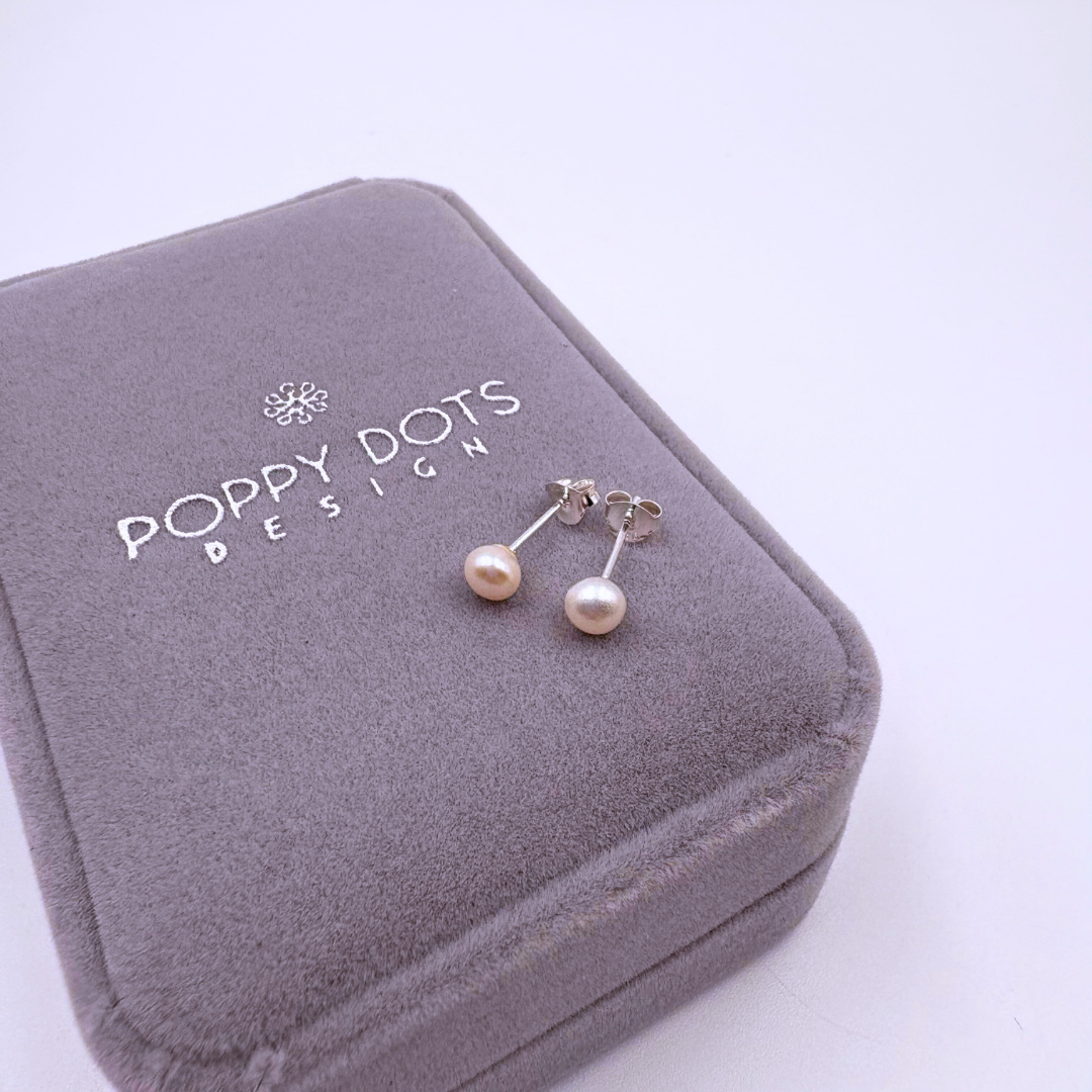 Sterling Silver White Freshwater Pearl Studs 5 mm
