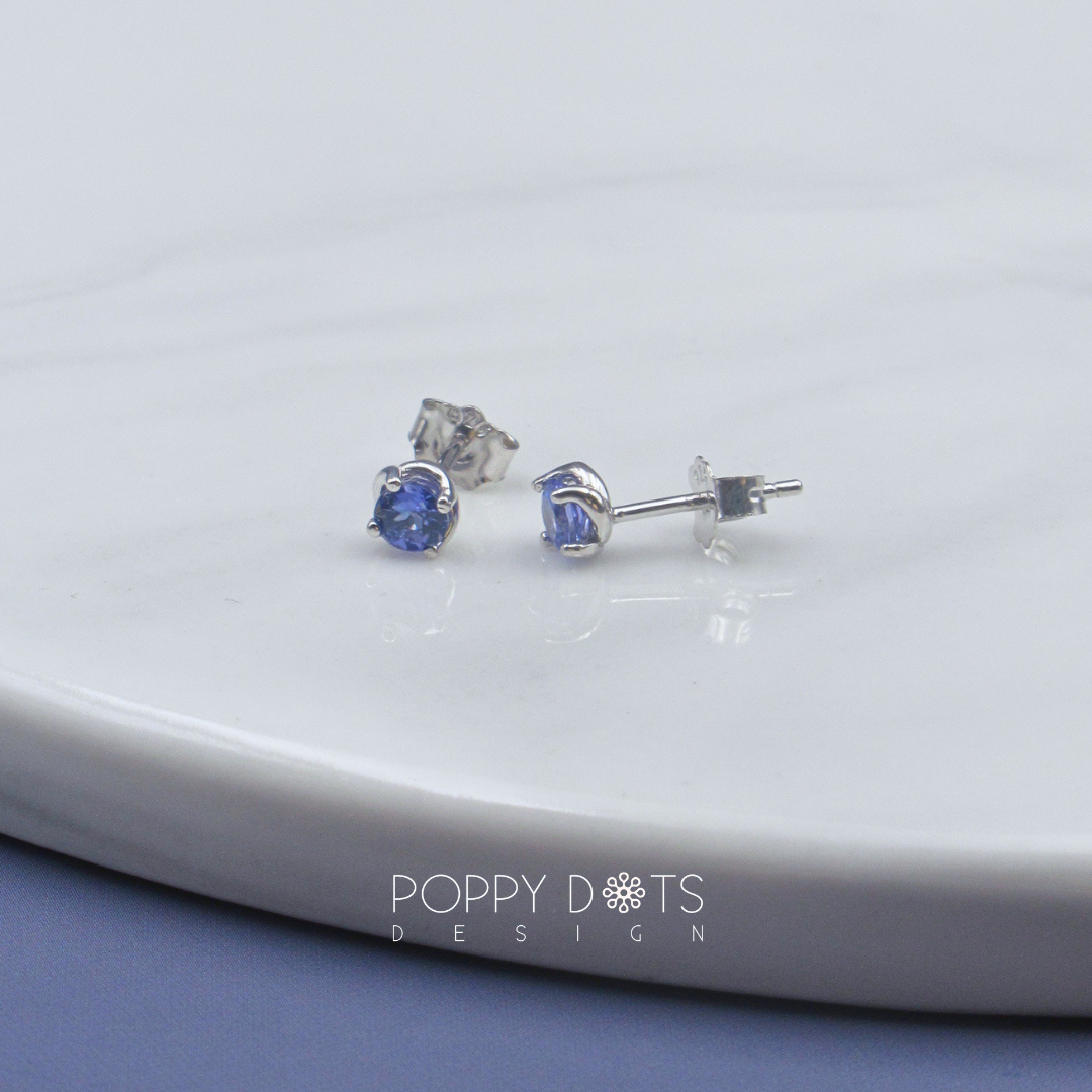 Sterling Silver Curved Claw Set Round Tanzanite Studs (0.46ct)