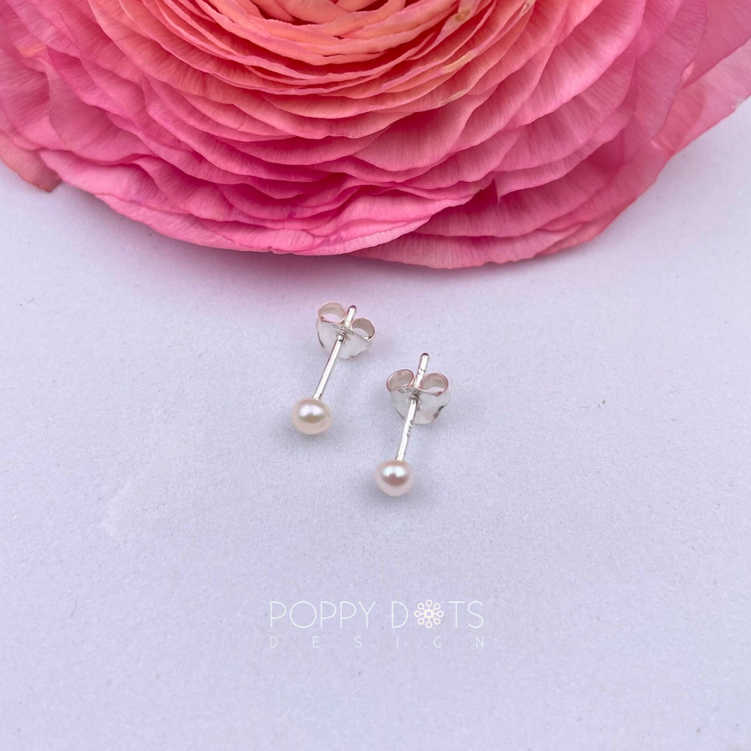 Sterling Silver White Freshwater Pearl Studs 3 mm