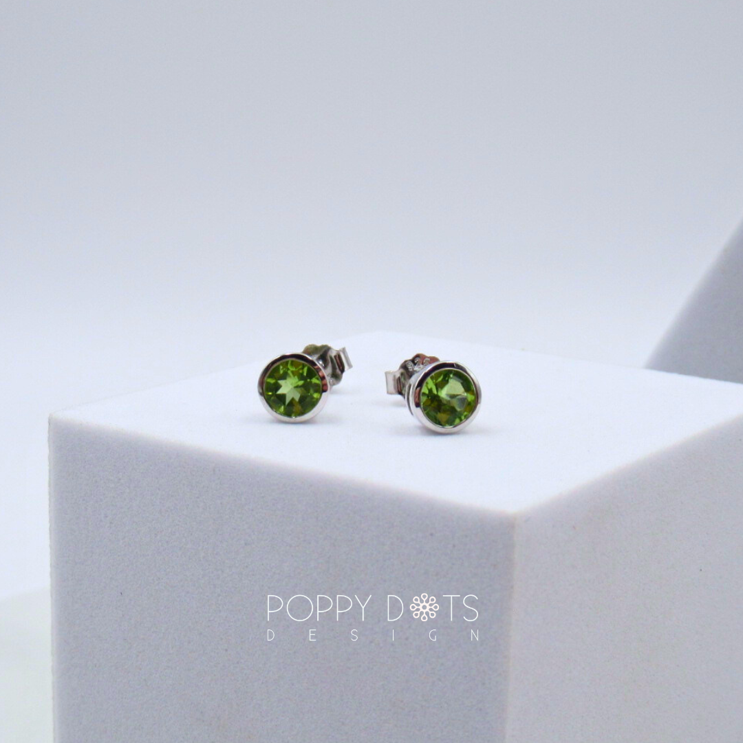 Sterling Silver Classic Tube Set Peridot Studs