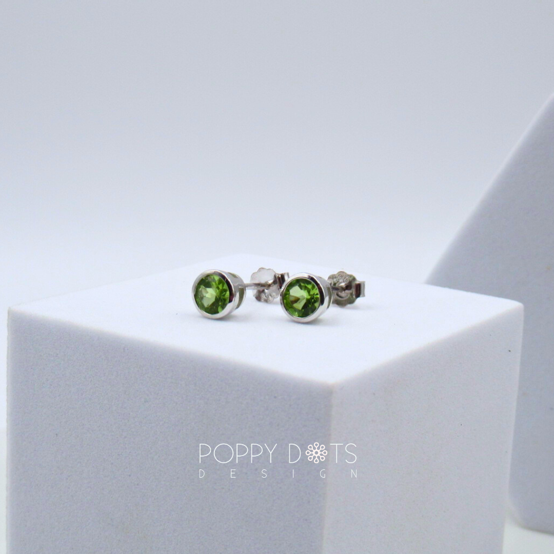 Sterling Silver Classic Tube Set Peridot Studs