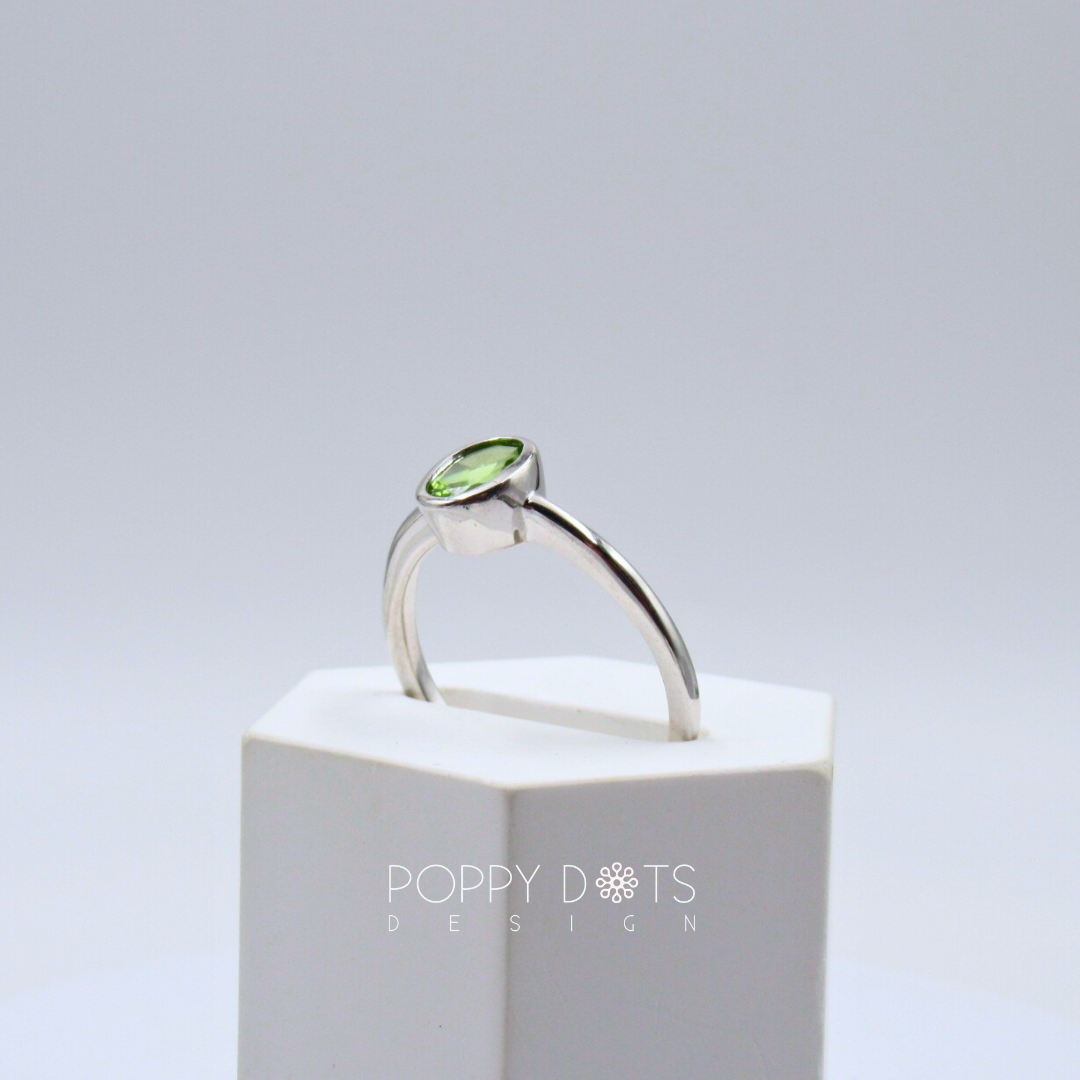 Sterling Silver Classic Oval Tube Set Peridot Ring