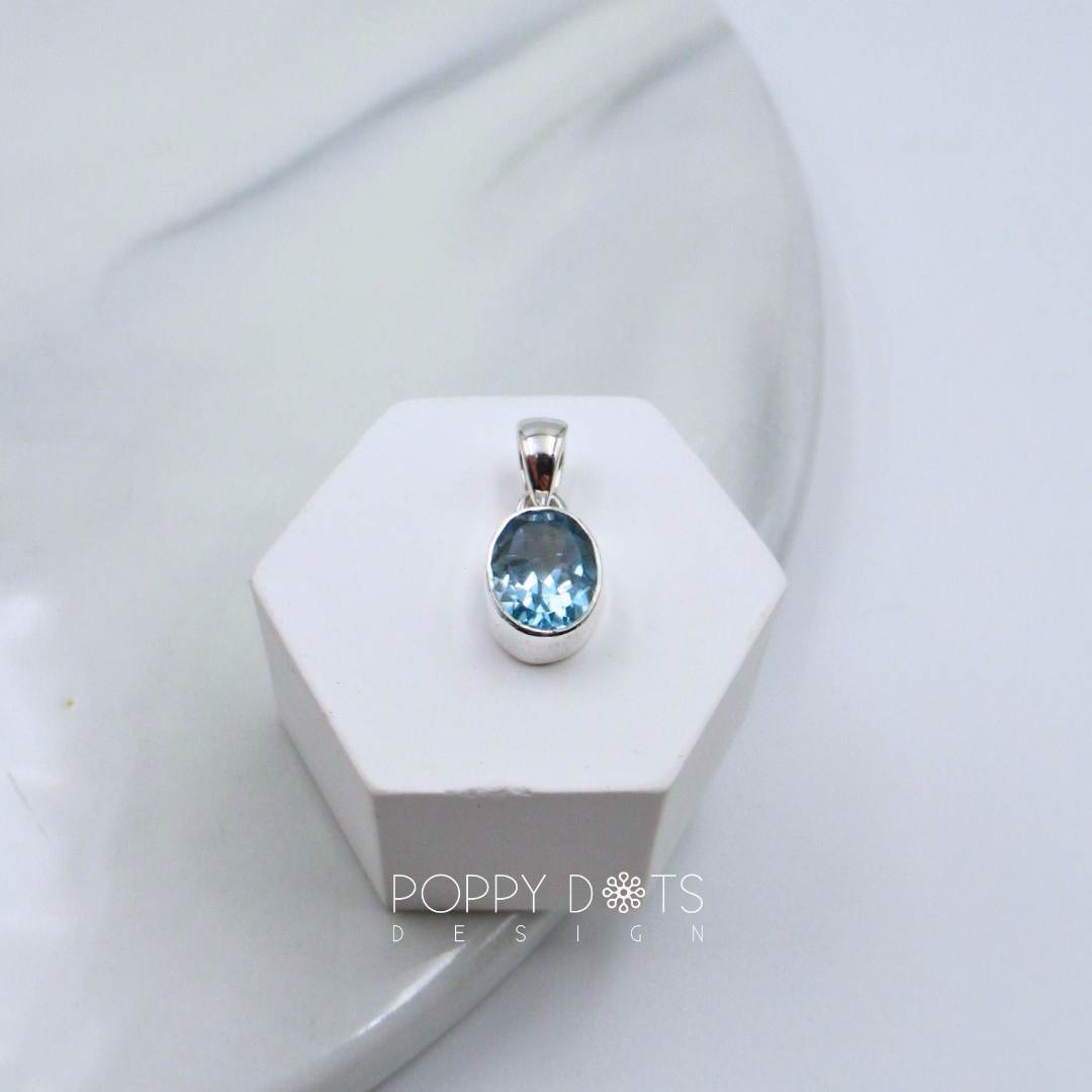 Sterling Silver Blue Topaz Oval Pendant