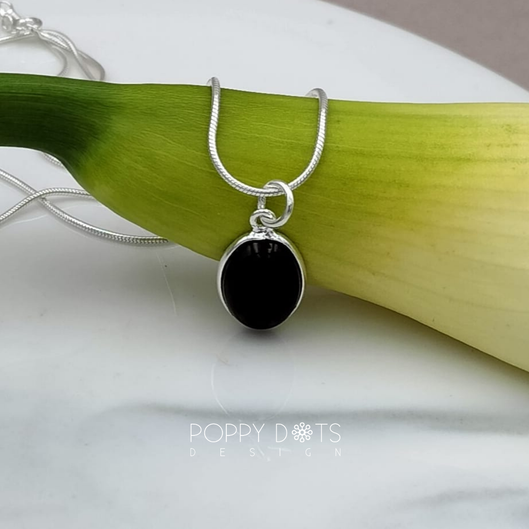 Sterling Silver Cab Black Onyx Oval Pendant