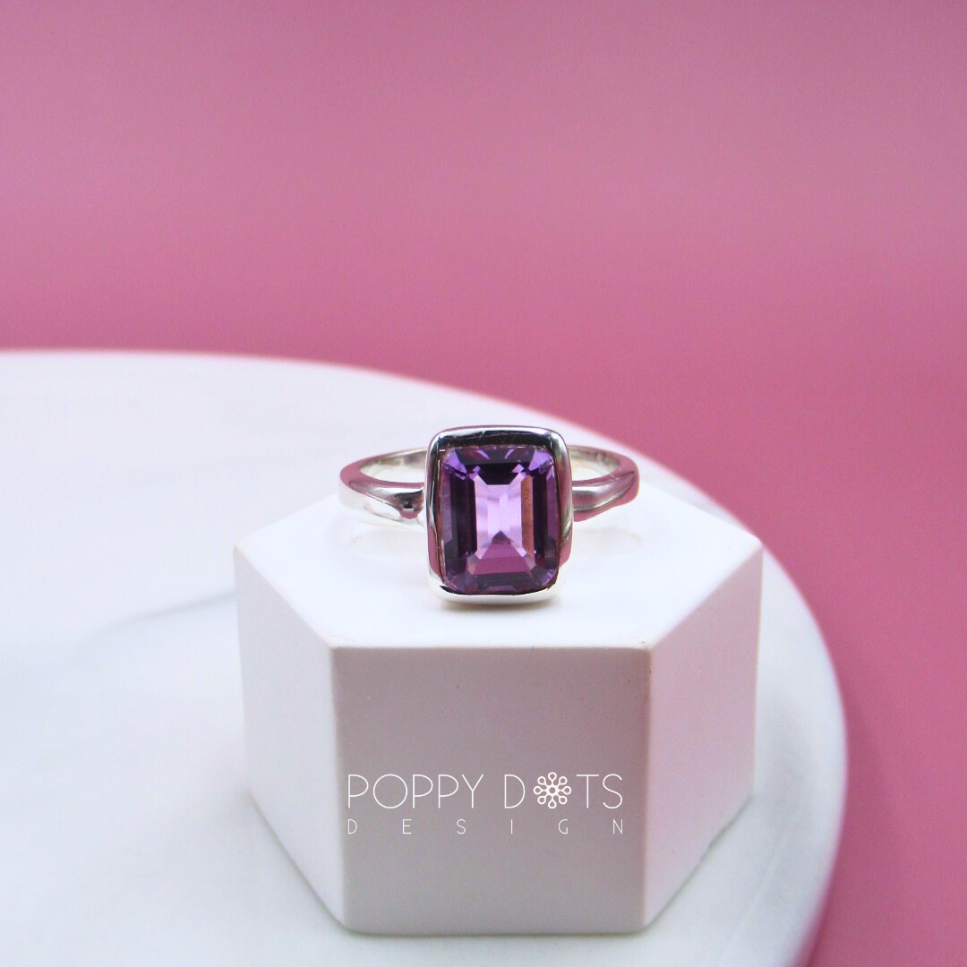 Deluxe Sterling Silver Purple Amethyst Rectangular Ring