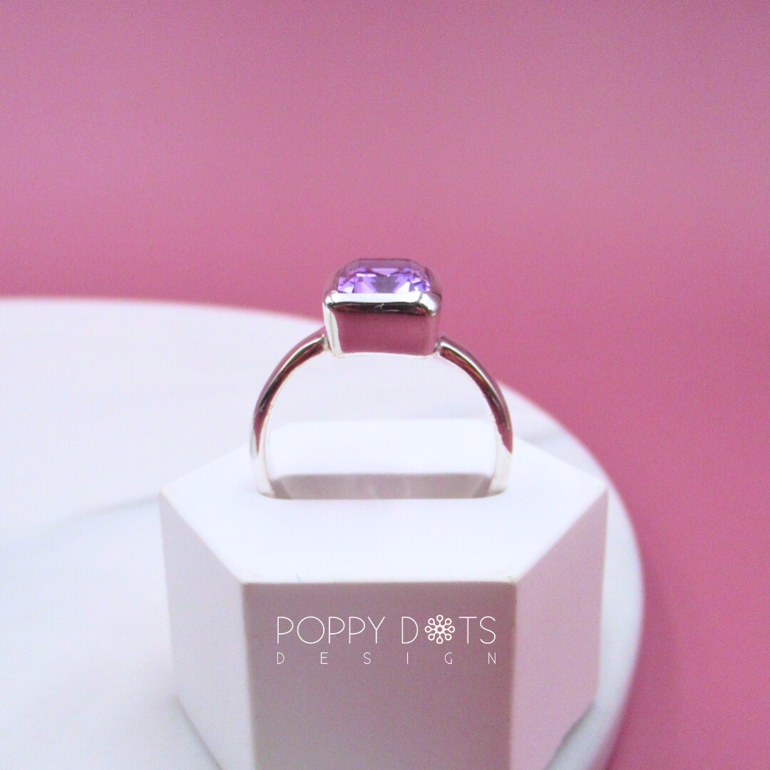 Deluxe Sterling Silver Purple Amethyst Rectangular Ring
