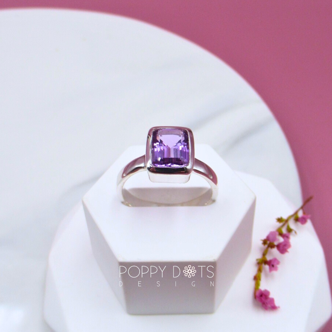 Deluxe Sterling Silver Purple Amethyst Rectangular Ring