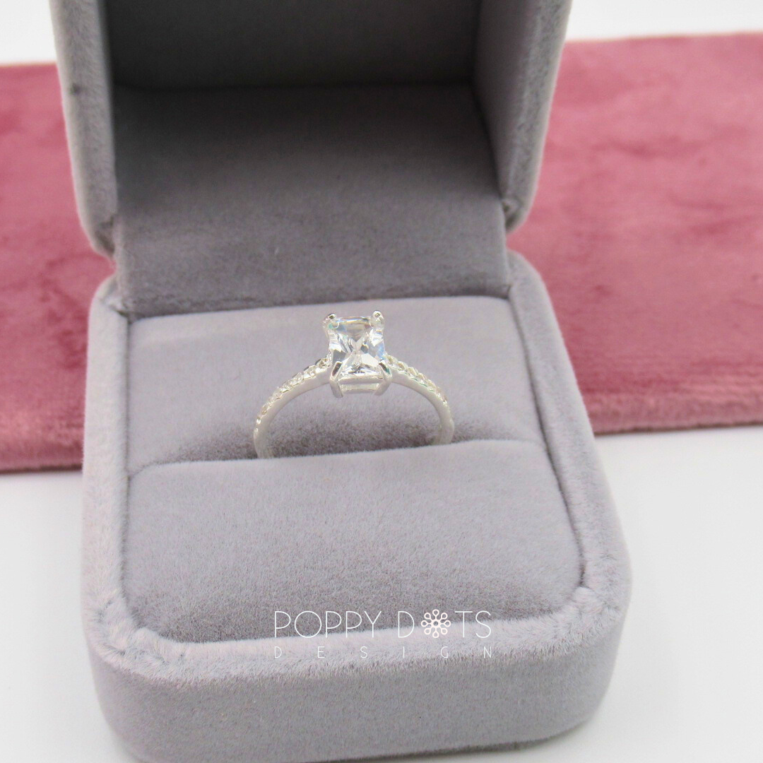 Sterling Silver Solitaire Rectangular Zirconia Ring