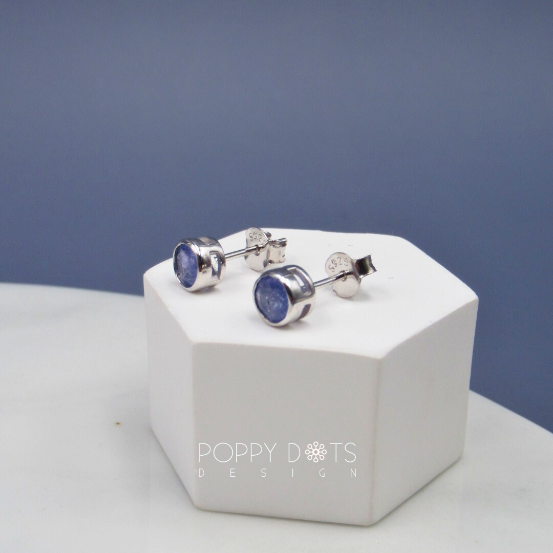 Sterling Silver Tube Set Round Tanzanite Studs
