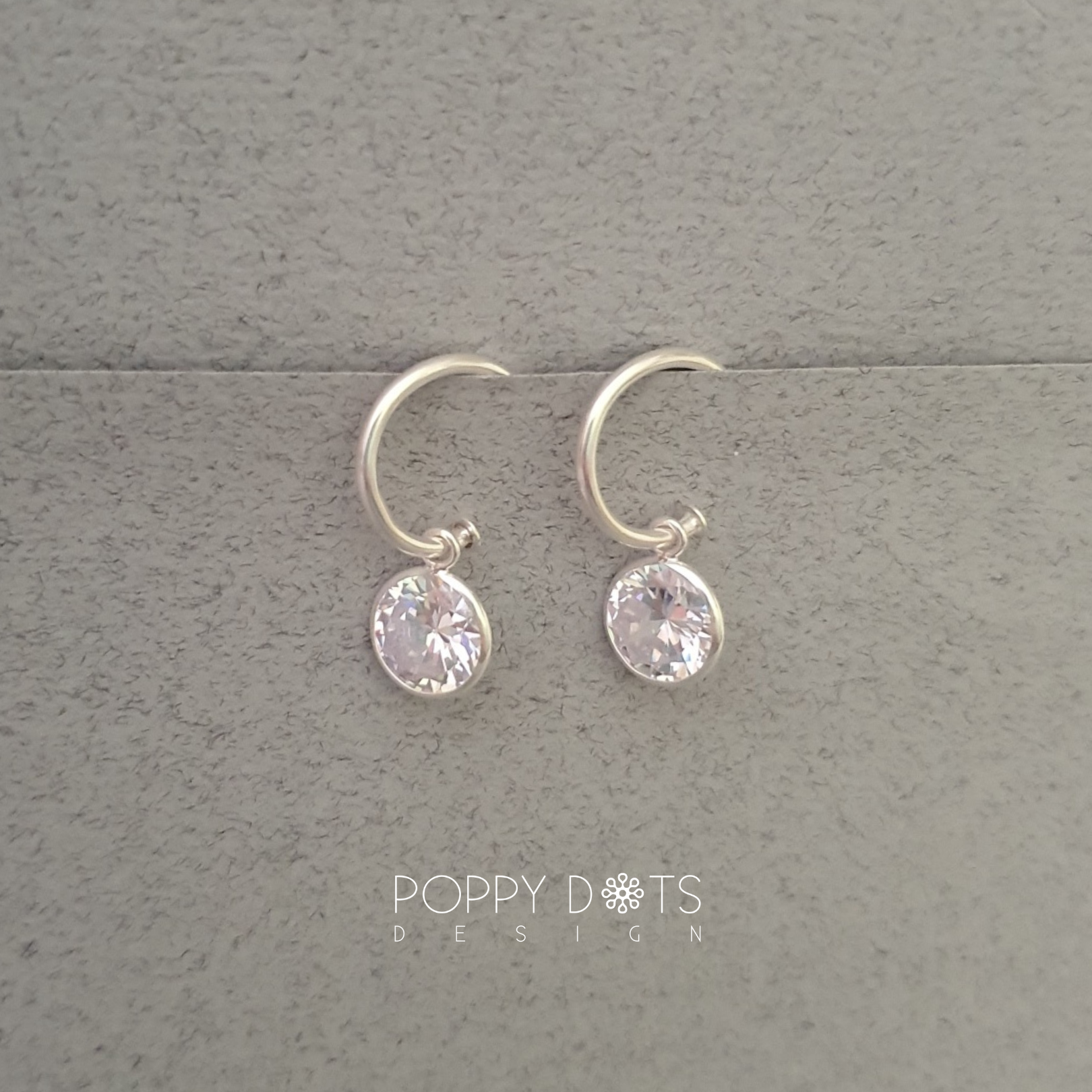 Sterling Silver Pretty Woman Round Zirconia Earrings