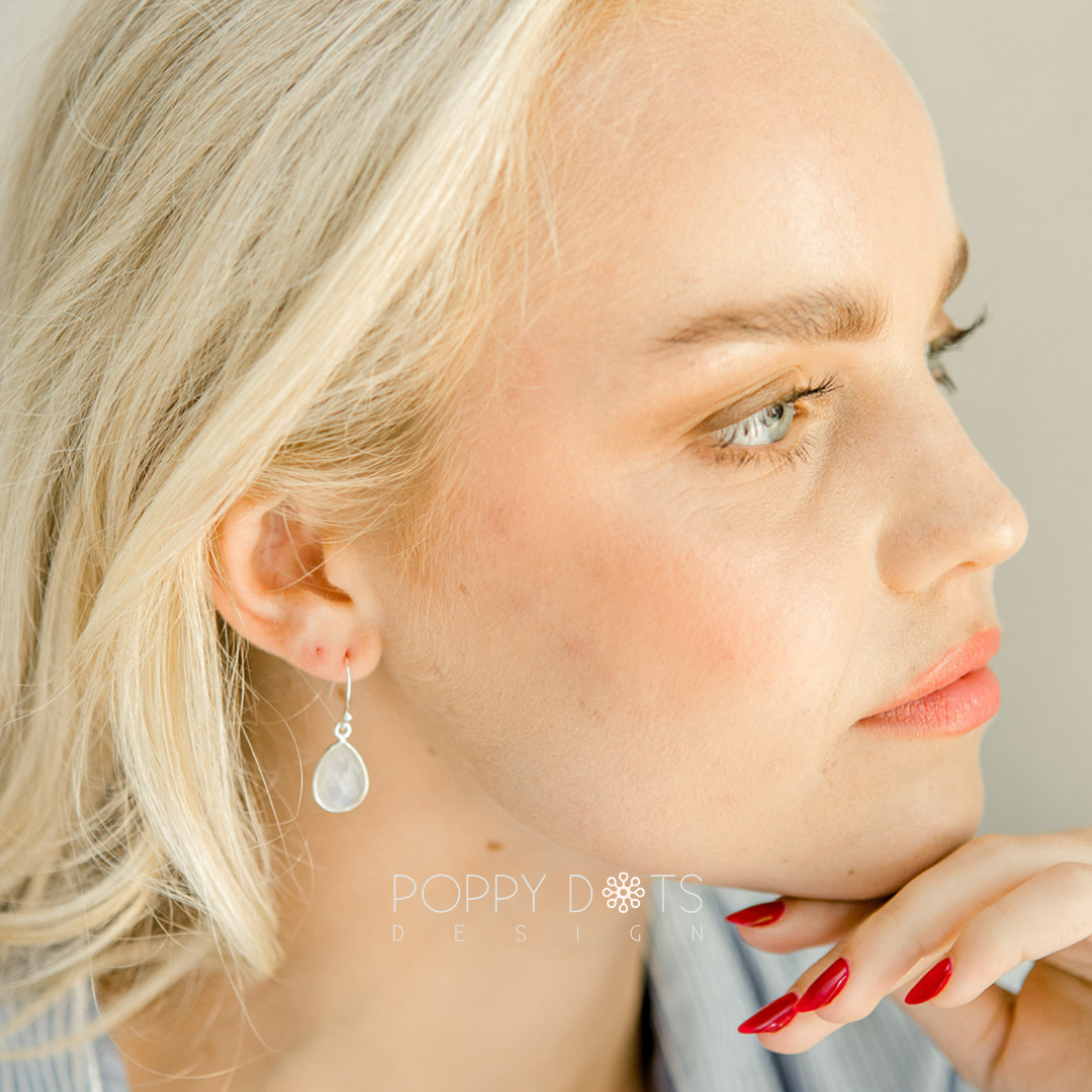 JUNE BIRTHSTONES - moonstone and pearls