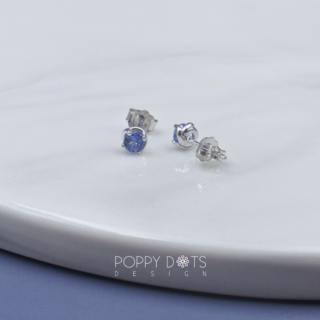 Sterling Silver Curved Claw Set Round Tanzanite Studs (0.46ct)
