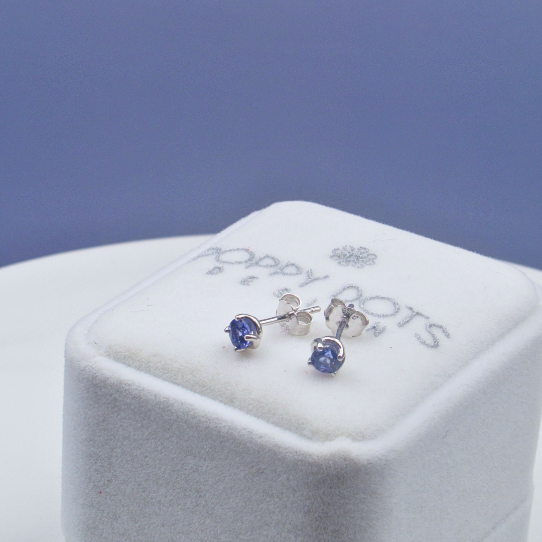 Sterling Silver Curved Claw Set Round Tanzanite Studs (0.46ct)