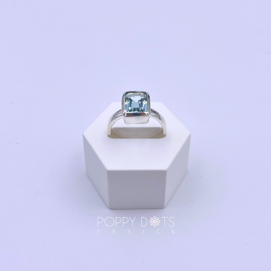 Deluxe Sterling Silver Blue Topaz Rectangular Ring