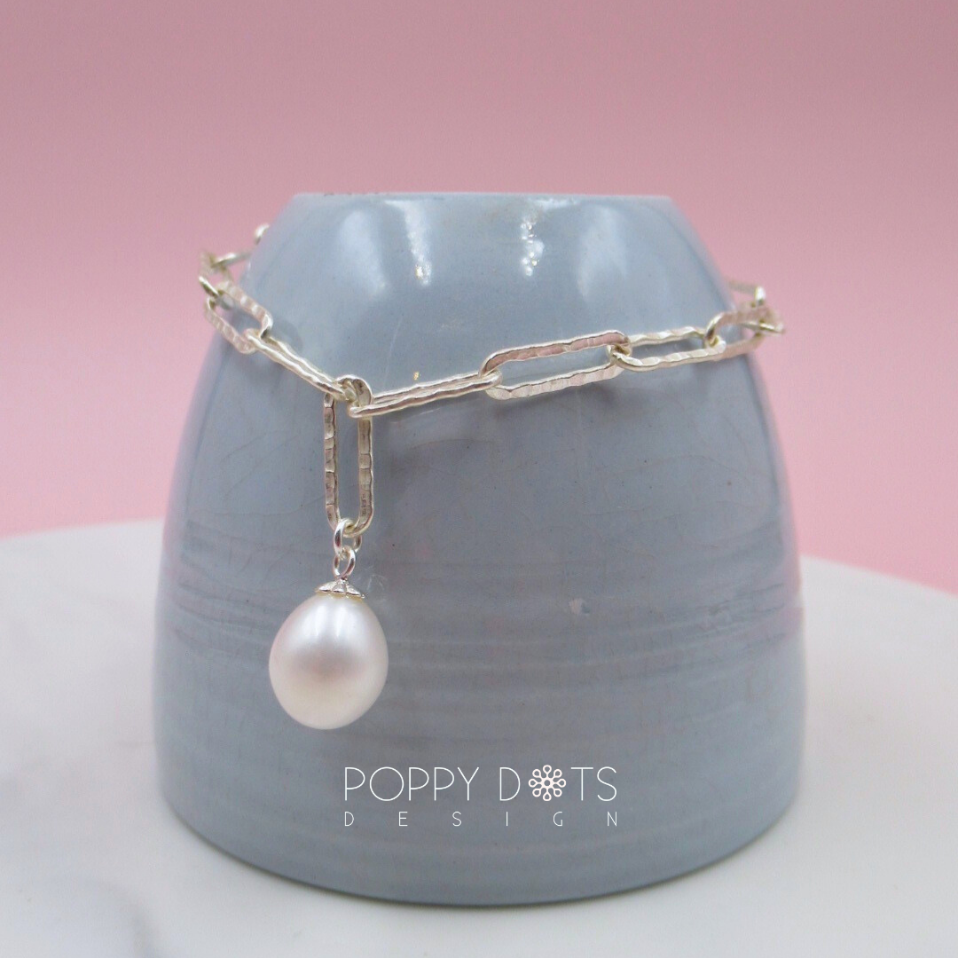 Sterling Silver Hammered Paper Clip Bracelet with Freshwater Pearl Drop