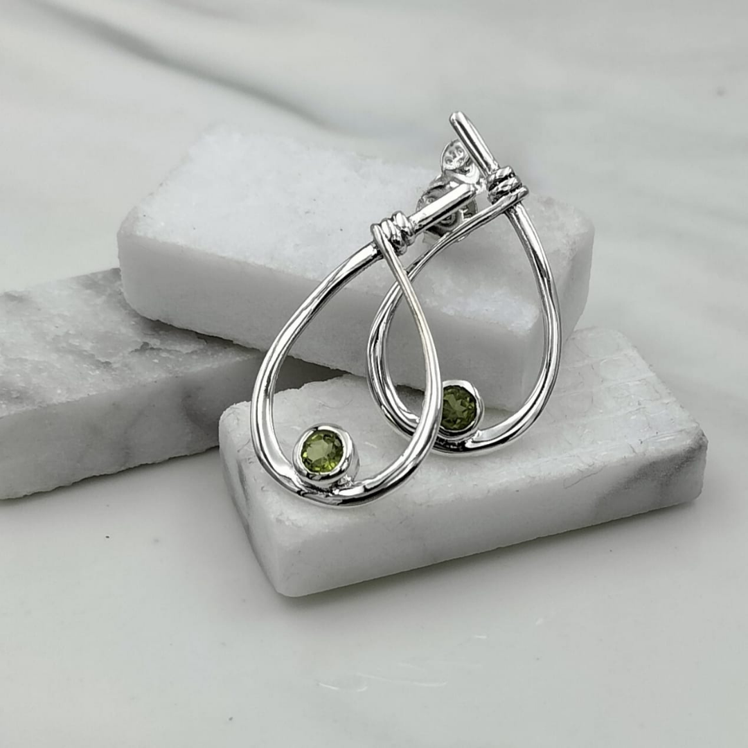 Sterling Silver Modern Teadrop Peridot Studs