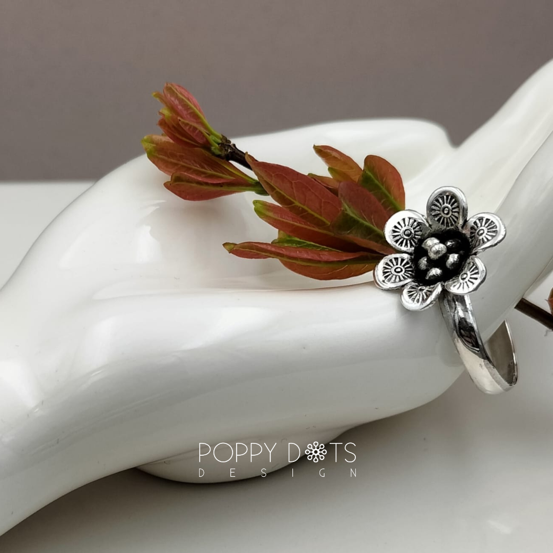 Sterling Silver Oxidised Desert Daisy Ring