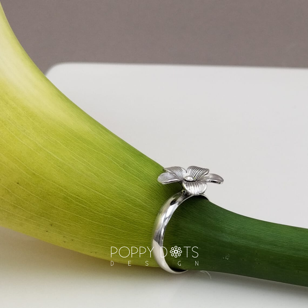 Sterling Silver Oxidised English Daisy Ring