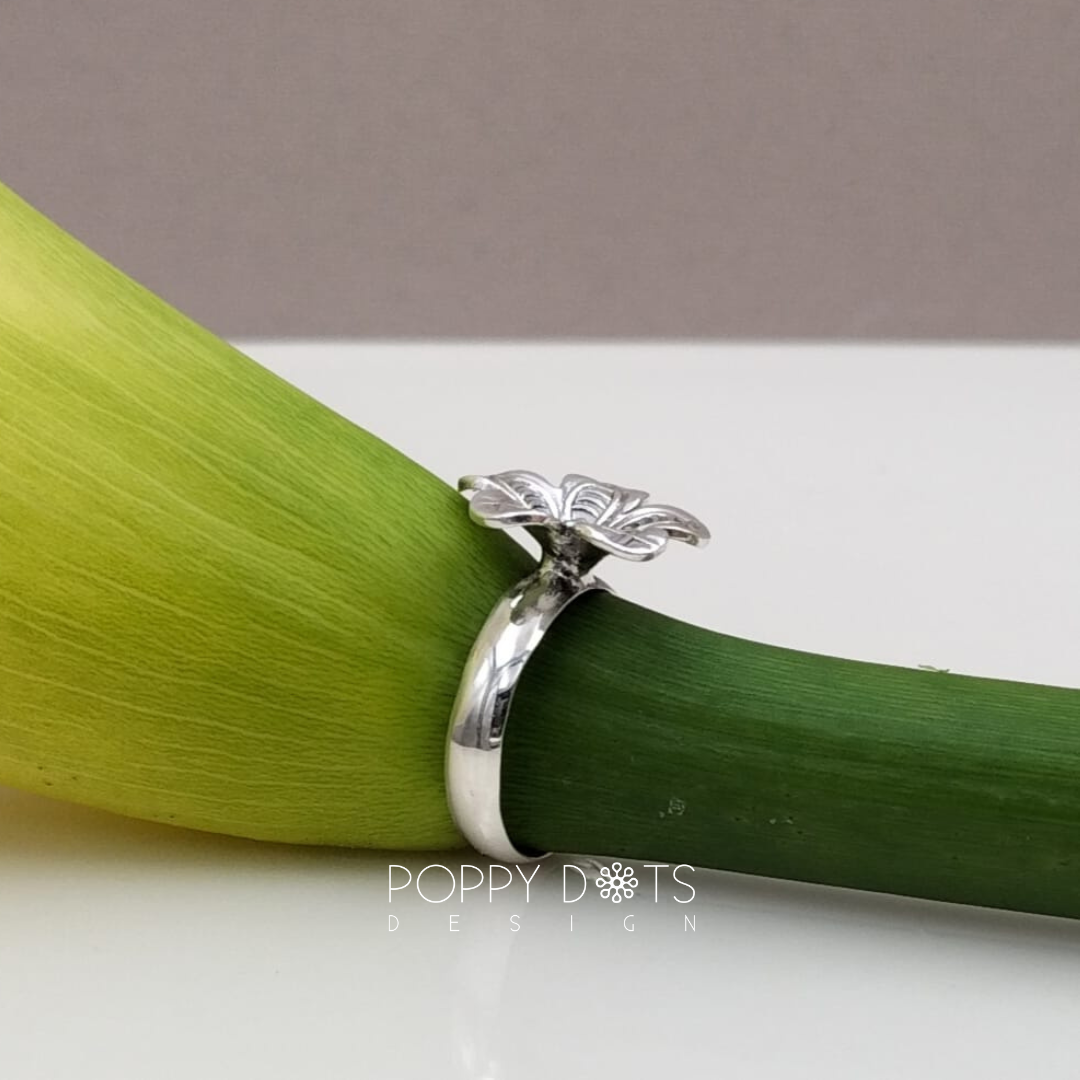 Sterling Silver Oxidised African Daisy Ring