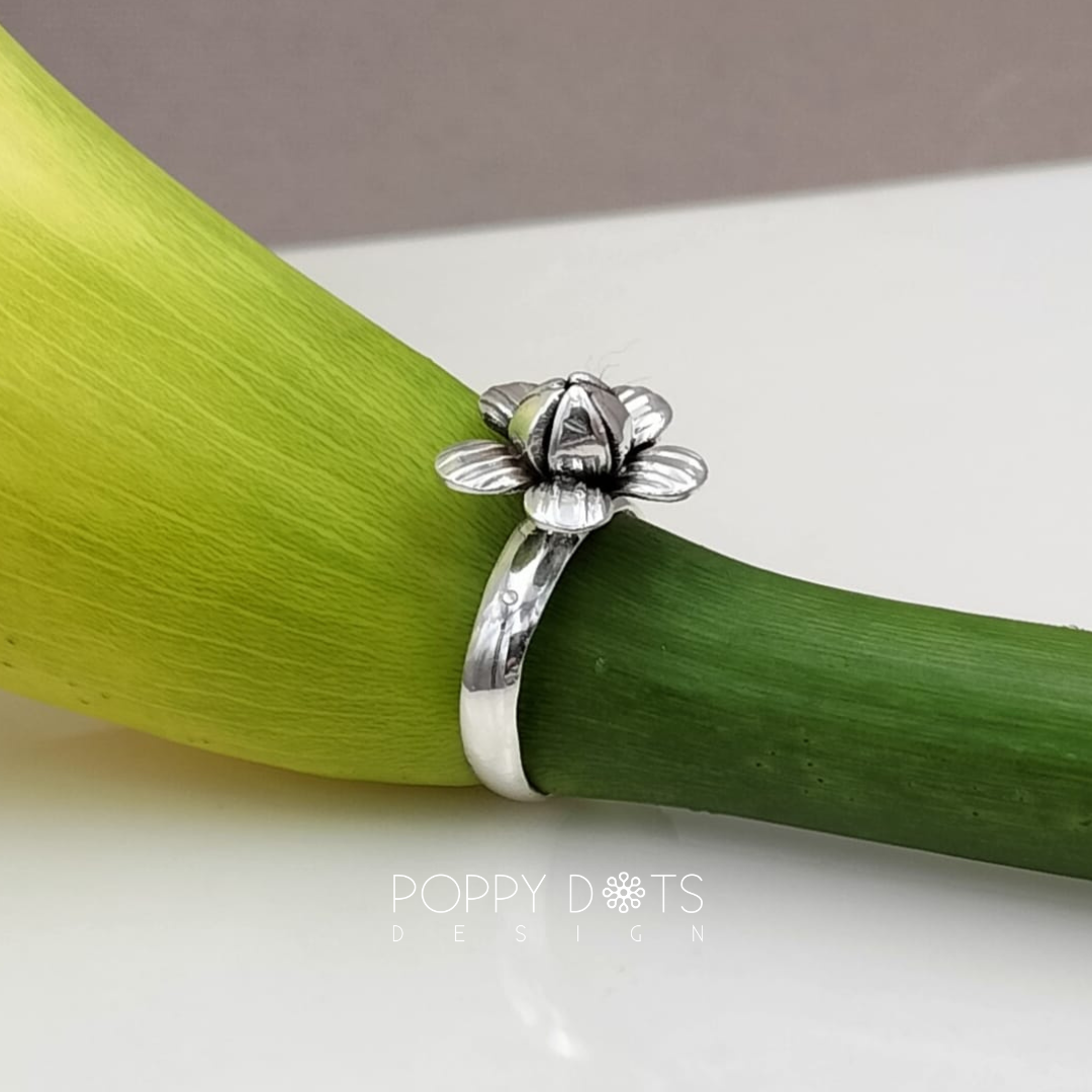Sterling Silver Oxidised Ocean Daisy Ring