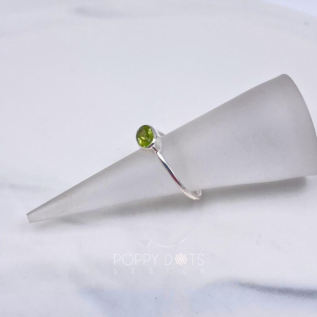 Sterling Silver Peridot Oval Stacking Ring