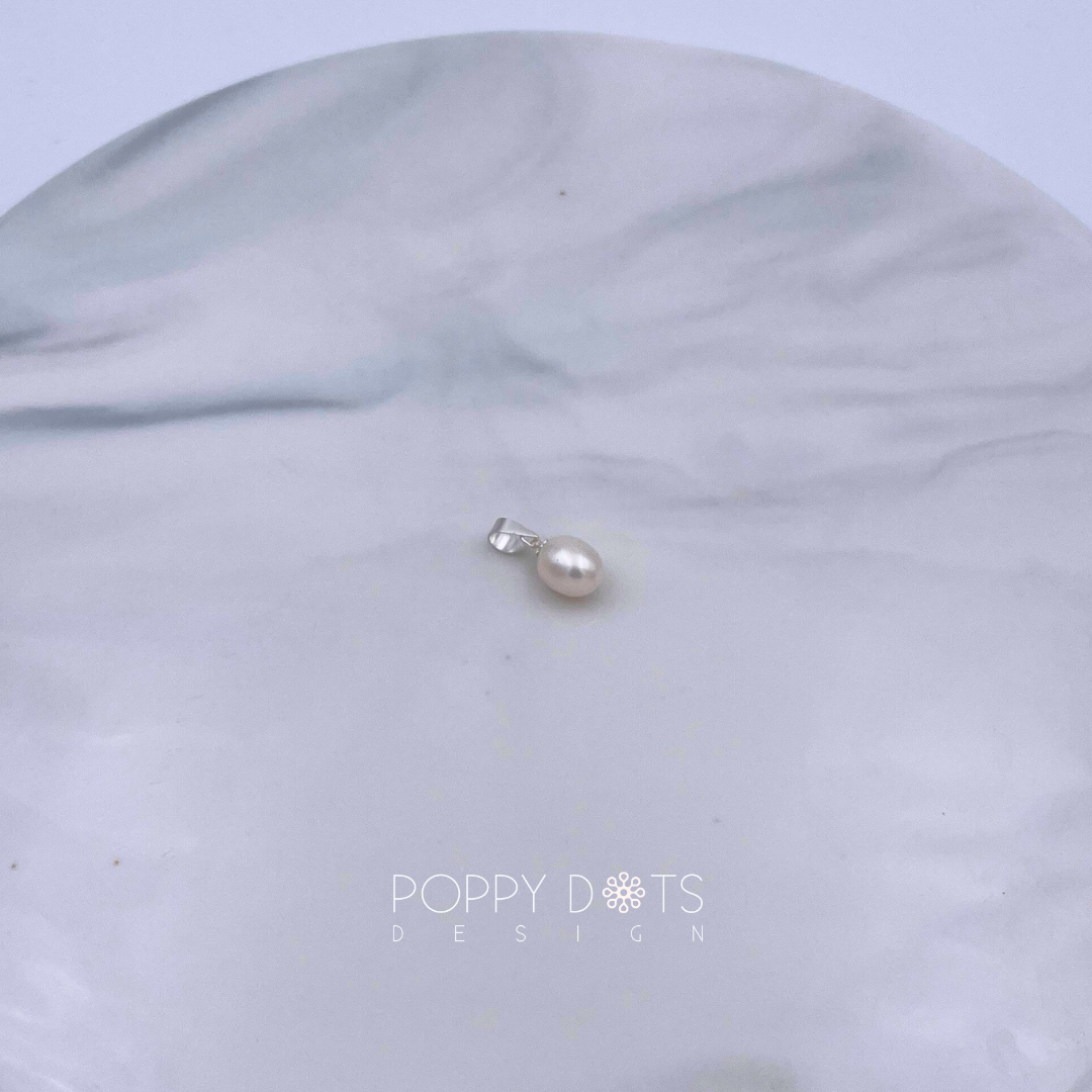 Sterling Silver Single Drop Pearl Pendant