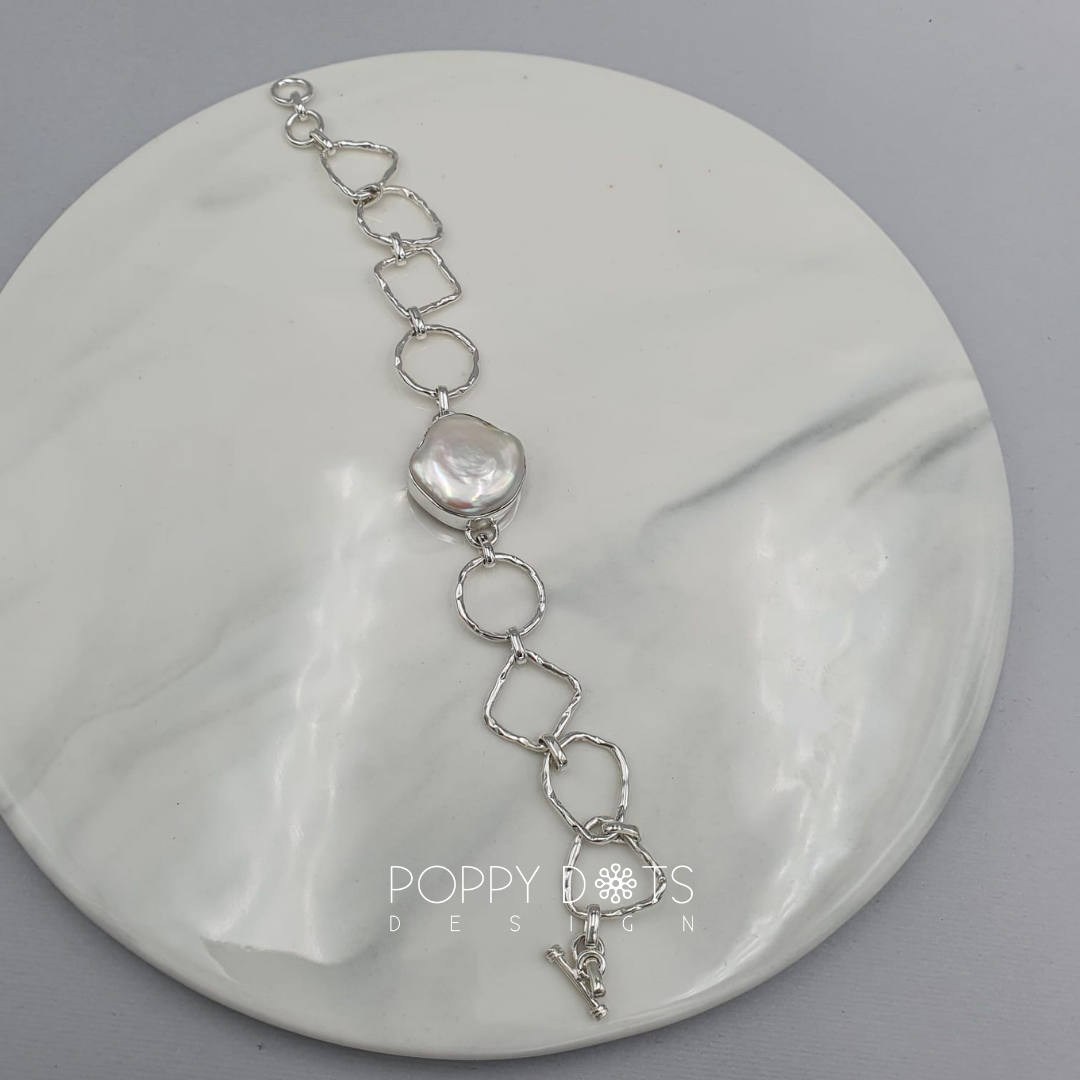 Sterling Silver Baroque Pearl Hammered Link Bracelet