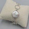 Load image into Gallery viewer, Sterling Silver Baroque Pearl Hammered Link Bracelet