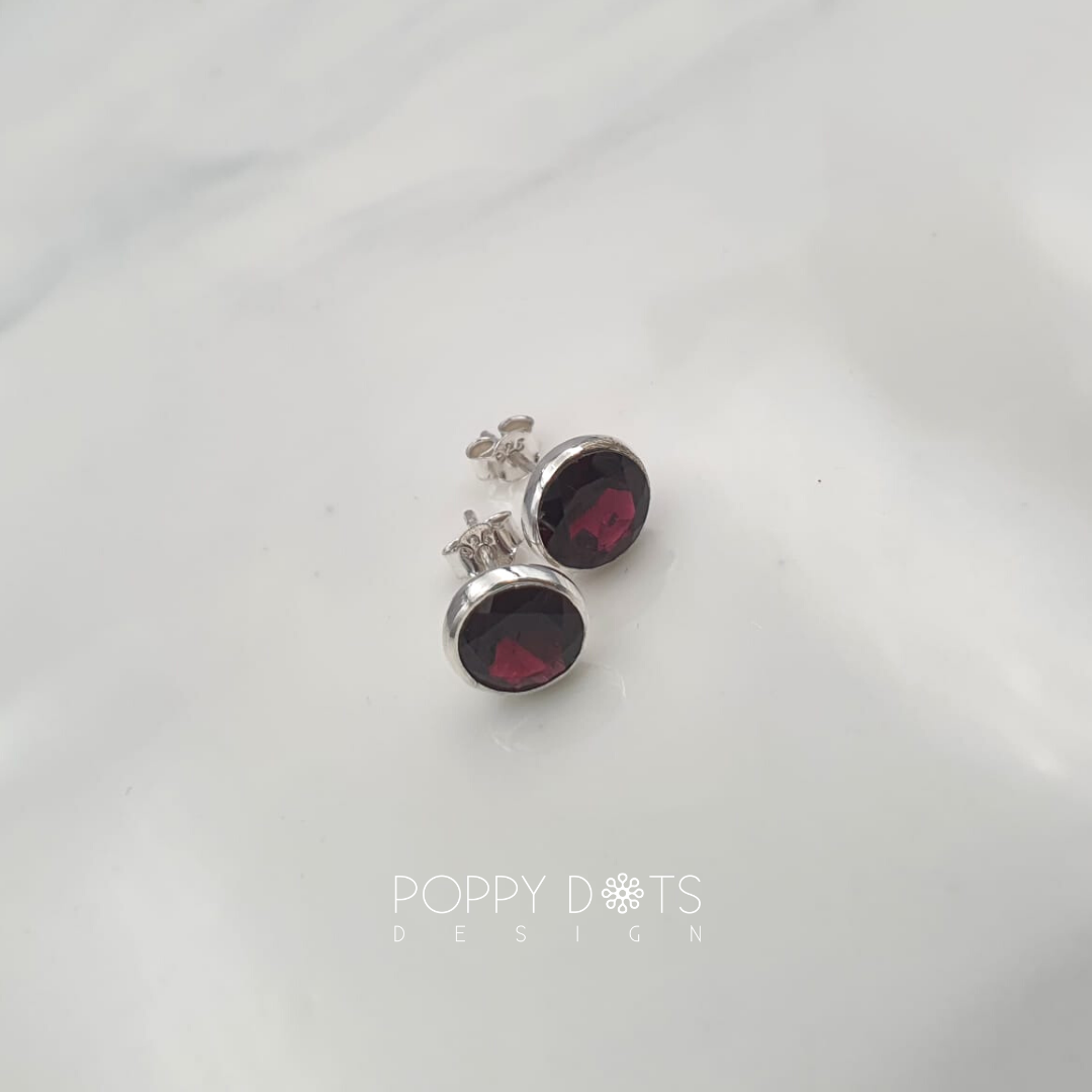 Sterling Silver Garnet Round Studs (8mm)