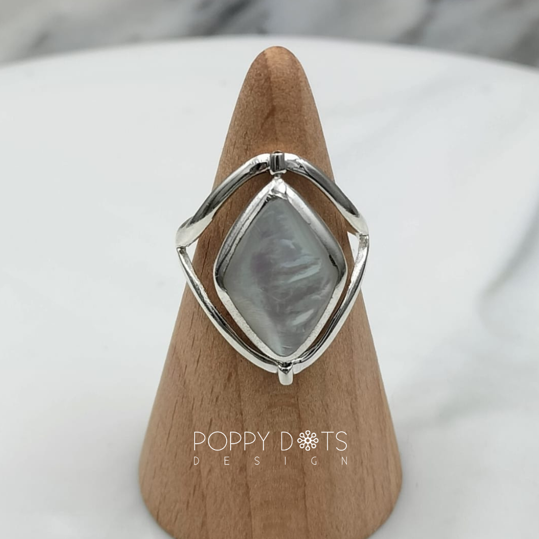 Sterling Silver Reversible Shell and Mother of Pearl Ring